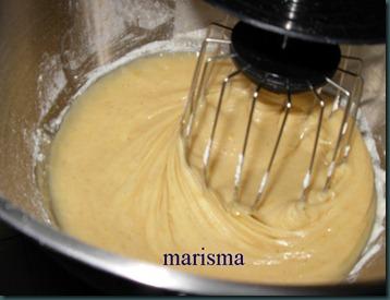 Plum cake de arándanos, nueces y avellanas