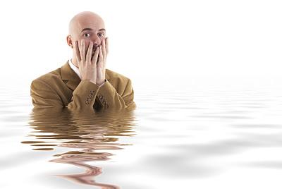 DESPIDE O SE PONE EN MARCHA