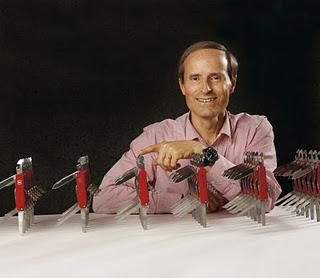 Carl Elsener Jr., galardonado con el Swiss Award 2011