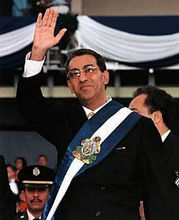 Carlos Roberto Flores