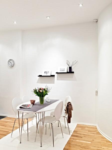 salones de planta irregular pisos de planta irregular muebles de ikea muebles de estilo nórdico mini pisos decoración lamparas de ikea diseño de interiores decoración estilo nórdico decoración en blanco decoración de pisos pequeños decoración de interiores cocina abierta cama elevada 