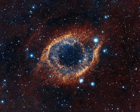 La Nebulosa de la Hélice Vista con Nuevos Colores