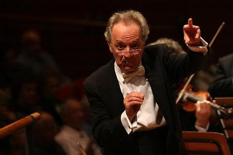 Al servicio de la música