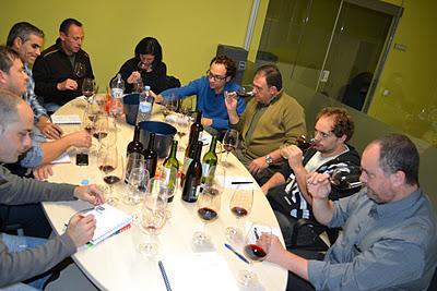 VINOSCOPIO SALE A LA CALLE