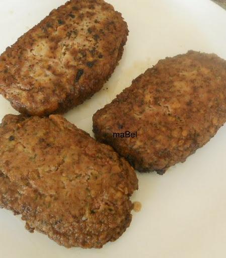 BIFTEKI GEMISTO  Albondigón griego relleno con queso