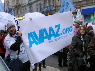 LEY SOPA : SALVA EL INTERNET CON AVAAZ