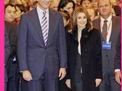 Princesa Letizia luciendo diseños Mascaró colección 11/12 inauguración Fitur 2012, joyas Ifema. Además fotos trajes regionales femeninos bonitos diferentes paises.