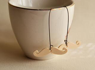 Pendientes la moustache