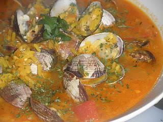 Sopa de almejas con arroz