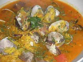 Sopa de almejas con arroz