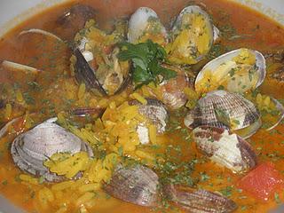 Sopa de almejas con arroz