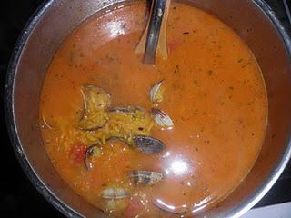 Sopa de almejas con arroz