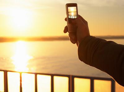 Células fotovoltaicas en las pantallas de los smartphones