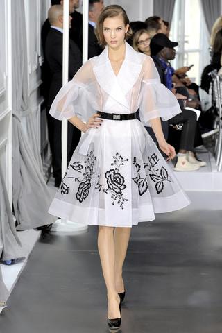 DIOR presenta en París su colección Alta costura primavera verano 2012