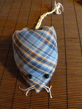 Cómo hacer un alfiletero con forma de ratón