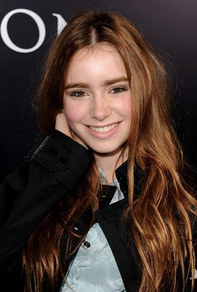 El remake de The Evil Dead pierde a Lily Collins