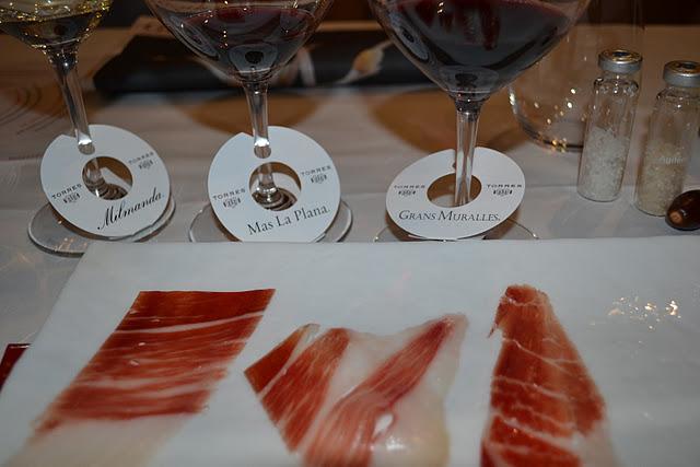 Clase Magistral de jamón Joselito maridada con los mejores vinos de Bodegas Torres.  Ciclo de gastronomía 360ª