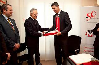 Menarini recibe el reconocimiento de Badalona con motivo de su 40 aniversario en la ciudad