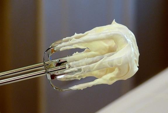 Frosting de crema y chocolate blanco