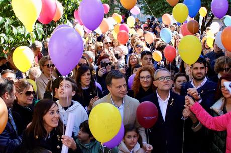 La llegada de un frente dejará cielos nubosos este domingo pero las temperaturas máximas aumentarán