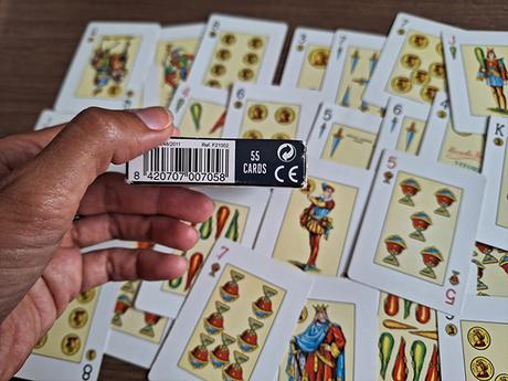 Juegos de cartas para jugar con niños con la baraja española