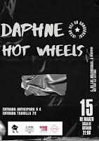 Daphne y Hot Wheels en El Sótano