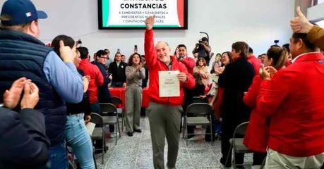 Enrique Galindo oficializado como candidato de coalición PRI-PAN-PRD para la Alcaldía de San Luis Potosí