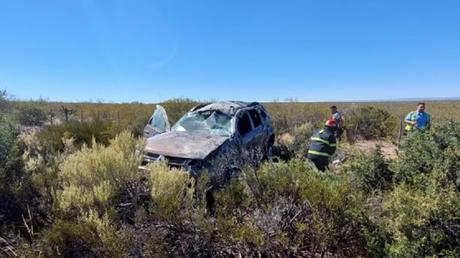 Impactante vuelco en la Ruta 237: viajaba una familia de Buenos Aires que volvía de la cordillera