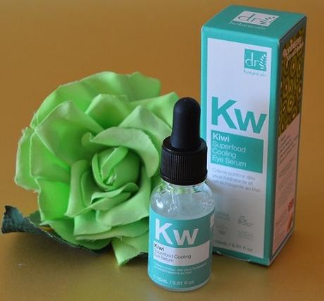 Serum para el contorno de ojos “Kiwi Superfood Cooling Eye Serum” de DR.BOTANICALS