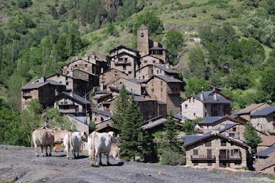 Os de Civís, el pueblo español al que no se puede llegar desde España. Os de Civís, el pueblo español al que no se puede llegar desde España.