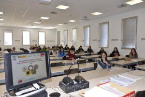 Institutos y colegios de C-LM podrán diseñar el lema y vídeos de la nueva campaña de atracción de la UCLM