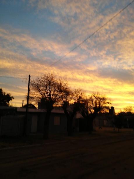 Sunset in a field village in the Argentine pampas 250.-20220614_181020.jpg