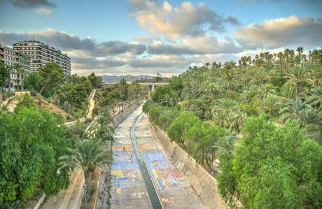 El Tiempo en Elche: Un Clima entre la Humedad, la escasez de Lluvias y Veranos calurosos