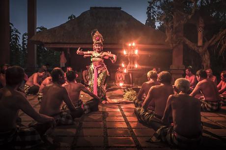 25 mejores cosas para hacer en Indonesia Baile kecak