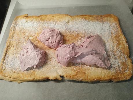 Pavlova con frutos rojos