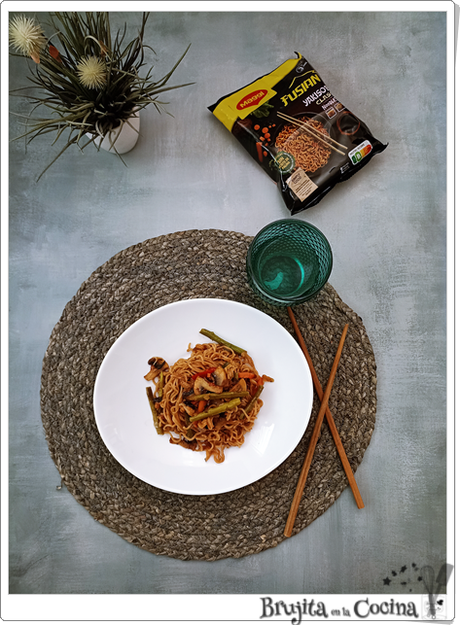 Fideos Yakisoba con verduras express Fideos Yakisoba con verduras express