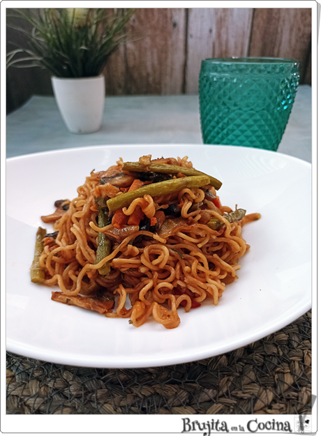 Fideos Yakisoba con verduras express Fideos Yakisoba con verduras express
