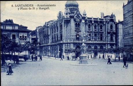 Ayuntamiento y Plaza de Pi y Margall