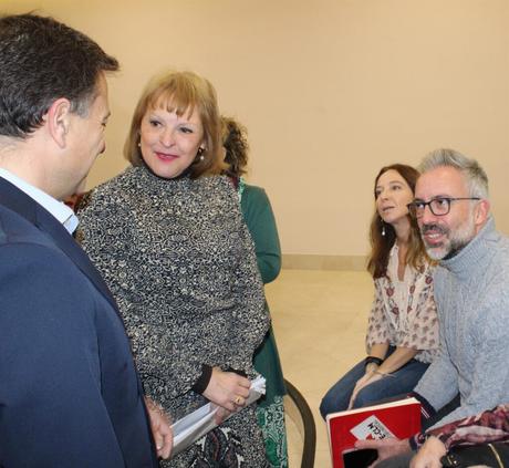 Serrano se compromete a que las cuentas de Albacete incluyan la mitad de la ampliación del centro vecinal de Centro