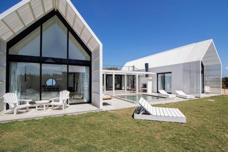 Casa “La de Atrás” / José Ignacio, Martín Gómez Arquitectos