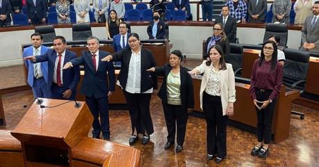 Congreso de San Luis Potosí aprueba licencias de diputados rumbo a elecciones
