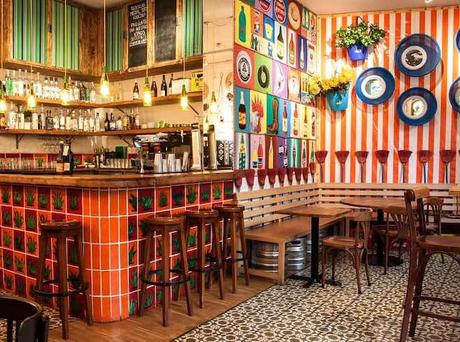 cresta colorada rosticeria mexicana