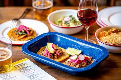 rosticeria con vinos naturales