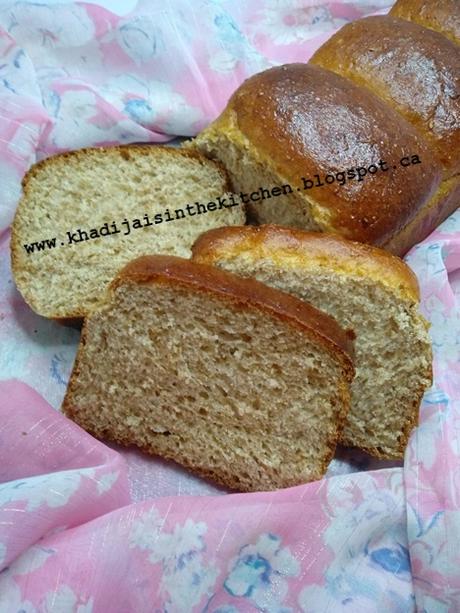 PAIN DE BLÉ ENTIER AU LAIT CONDENSÉ / WHOLE WHEAT CONDENSED MILK BREAD / PAN CON HARINA INTEGRAL Y LECHE CONDENSADA / خبز بالقمح الكامل والحليب المكثف