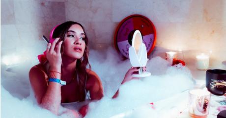 ea793e78-2de6-4b86-d147-b53f57a4a20d