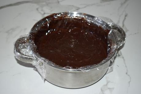 Tarta de Naranja y Mascarpone rellena de chocolate