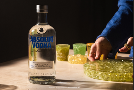 ABSOLUT APUESTA CON SU PRESENCIA EN LA “UVNT ART FAIR 2024”