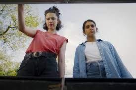 Dos chicas a la fuga; Roadmovie inclusiva