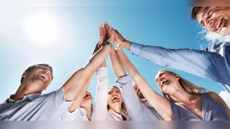 Empoderar a los empleados no significa desempoderar a la dirección Empoderar a los empleados no significa desempoderar a la dirección