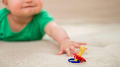 ¿Cuándo es el momento adecuado para quitar el chupete a un bebé? Consejos y recomendaciones ¿Cuándo es el momento adecuado para quitar el chupete a un bebé? Consejos y recomendaciones